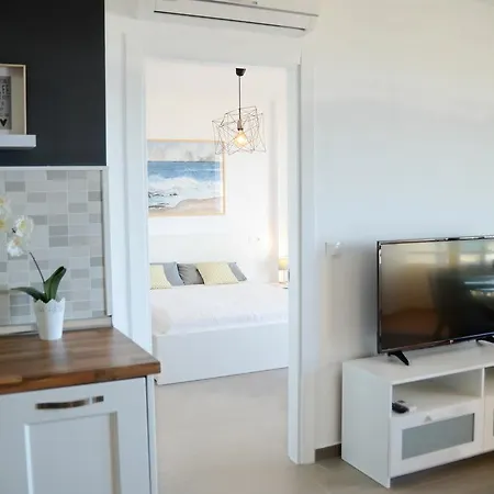 Duquesa Apartment